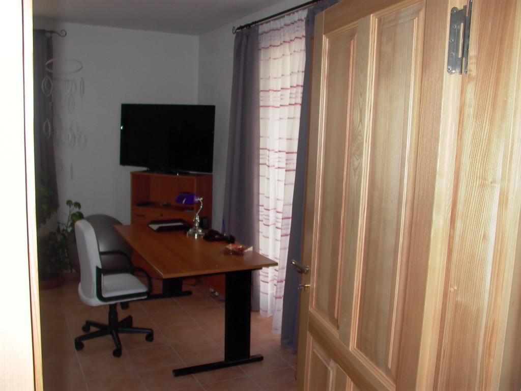 Gaestezimmer Ferienwohnung Villa Alexa, Mit Wallbox Woltersdorf  部屋 写真