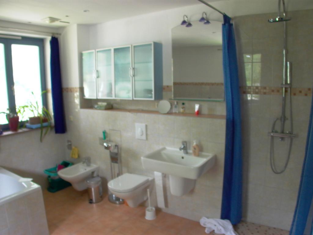 Gaestezimmer Ferienwohnung Villa Alexa, Mit Wallbox Woltersdorf  エクステリア 写真